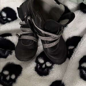 Merrell Black Leather Lace-Up Ankle Boots